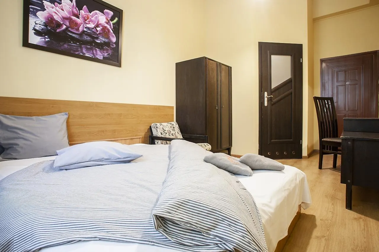 **  크라쿠프 Momotown Privates B&B 폴란드